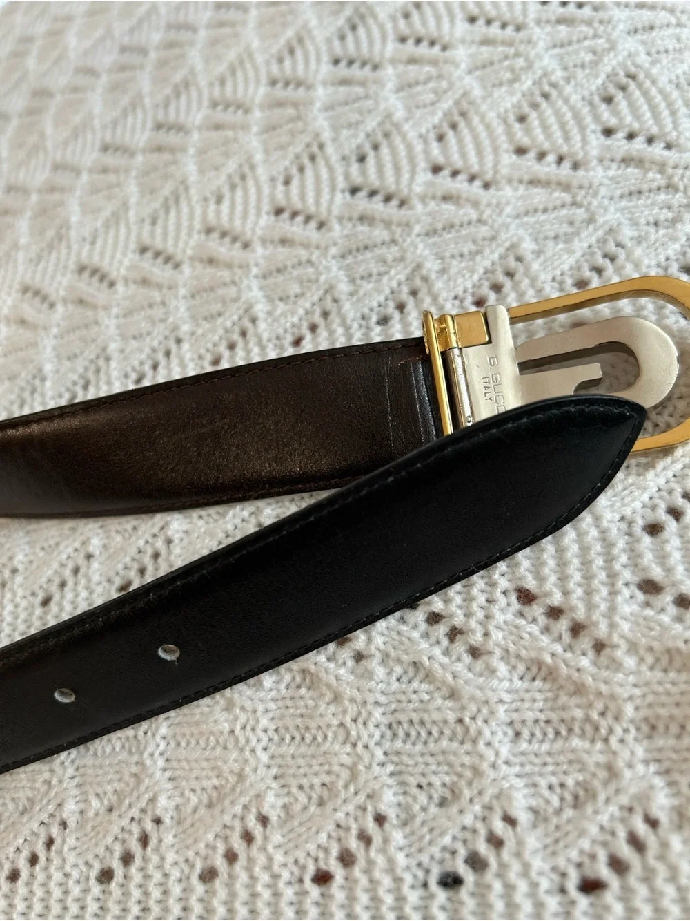 Vintage Gucci Black Leather Belt Two-Tone Gold Silver G Buckle Good Condition